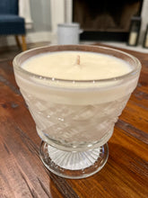 Load image into Gallery viewer, Clear Dessert Cup - Christmas Tree Farm
