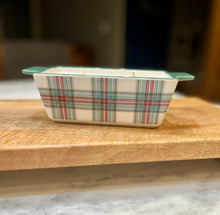 Load image into Gallery viewer, Holiday Plaid Mini Loaf Dish Candle - Christmas Time
